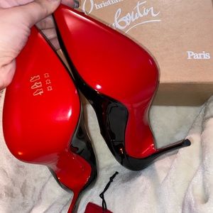 Christian Louboutin So Kate Size 41.5 Black